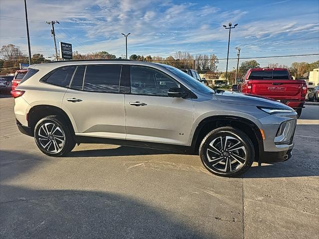 new 2025 Buick Enclave car, priced at $50,680