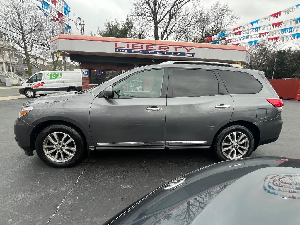 used 2015 Nissan Pathfinder car, priced at $9,999