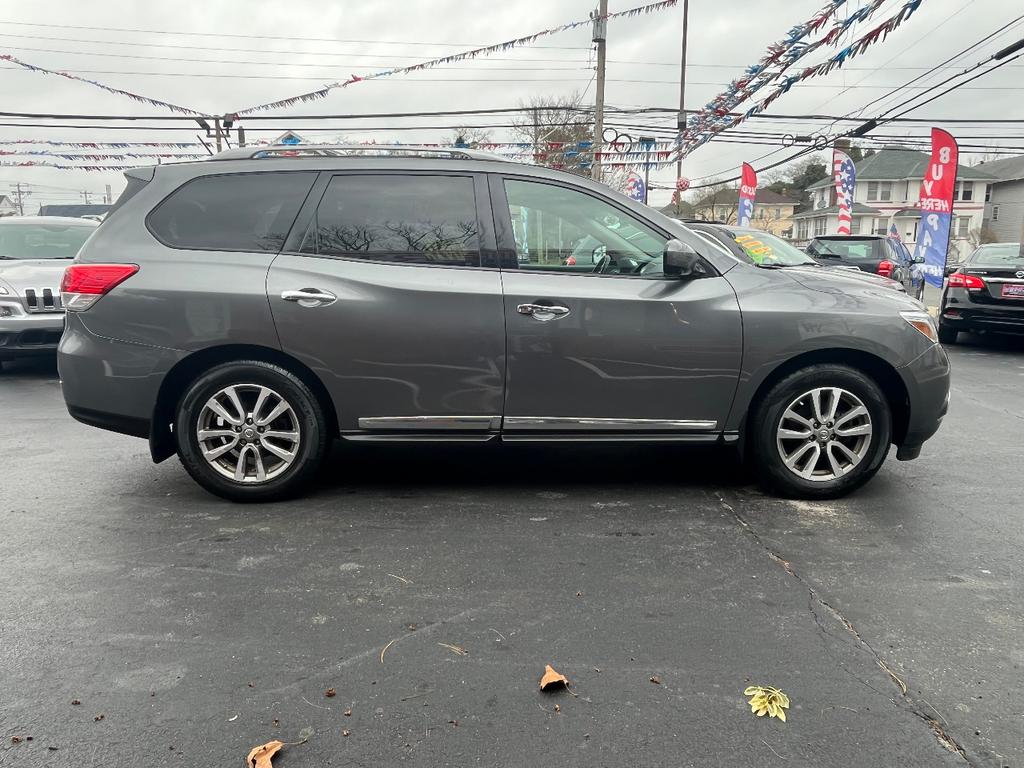 used 2015 Nissan Pathfinder car, priced at $9,999
