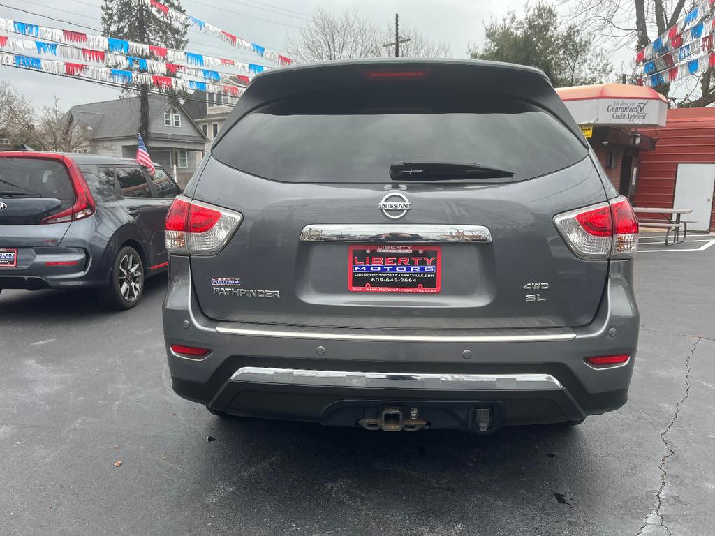 used 2015 Nissan Pathfinder car, priced at $9,999
