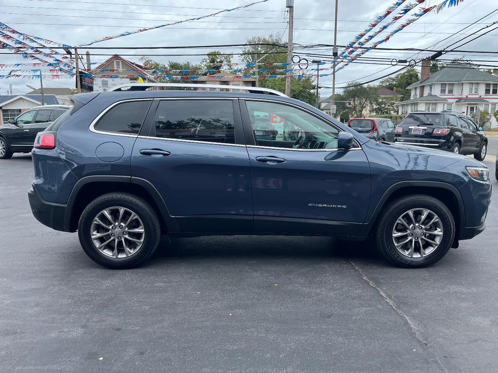 used 2019 Jeep Cherokee car, priced at $14,995