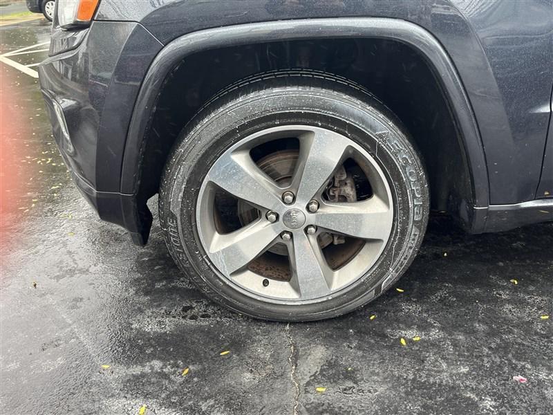 used 2014 Jeep Grand Cherokee car, priced at $14,995