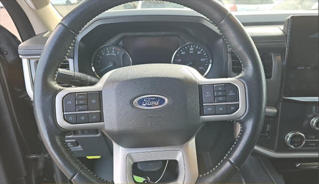 used 2022 Ford Expedition car, priced at $40,000