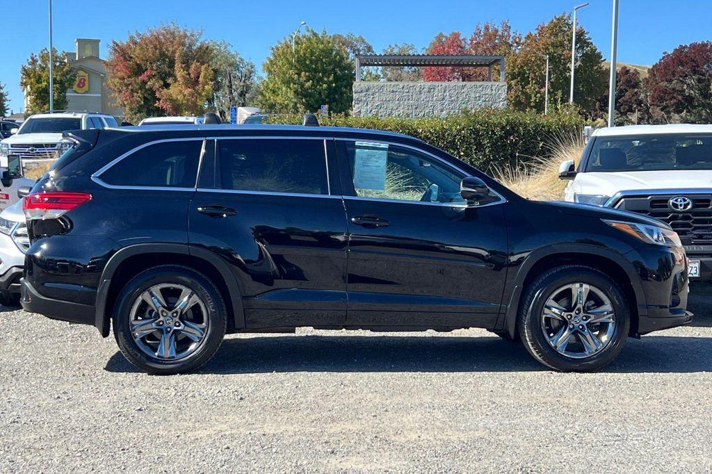 used 2018 Toyota Highlander car, priced at $27,000
