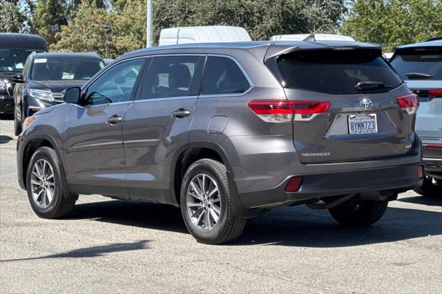 used 2019 Toyota Highlander car, priced at $29,500