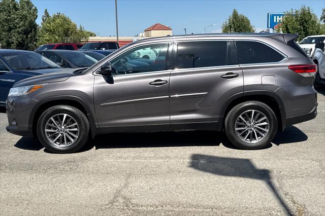 used 2019 Toyota Highlander car, priced at $29,500