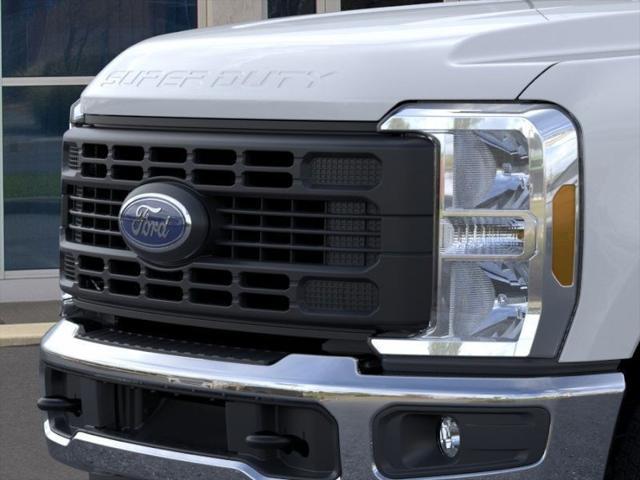 new 2025 Ford F-350 car, priced at $68,190