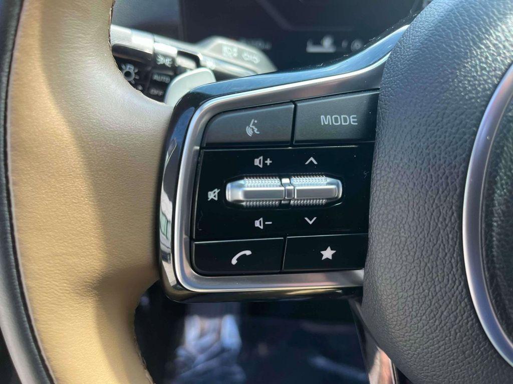 used 2025 Kia Sorento car, priced at $41,488