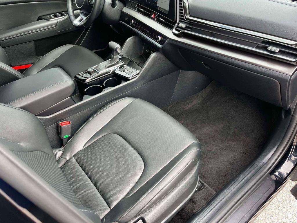 used 2025 Kia Sportage car, priced at $27,789