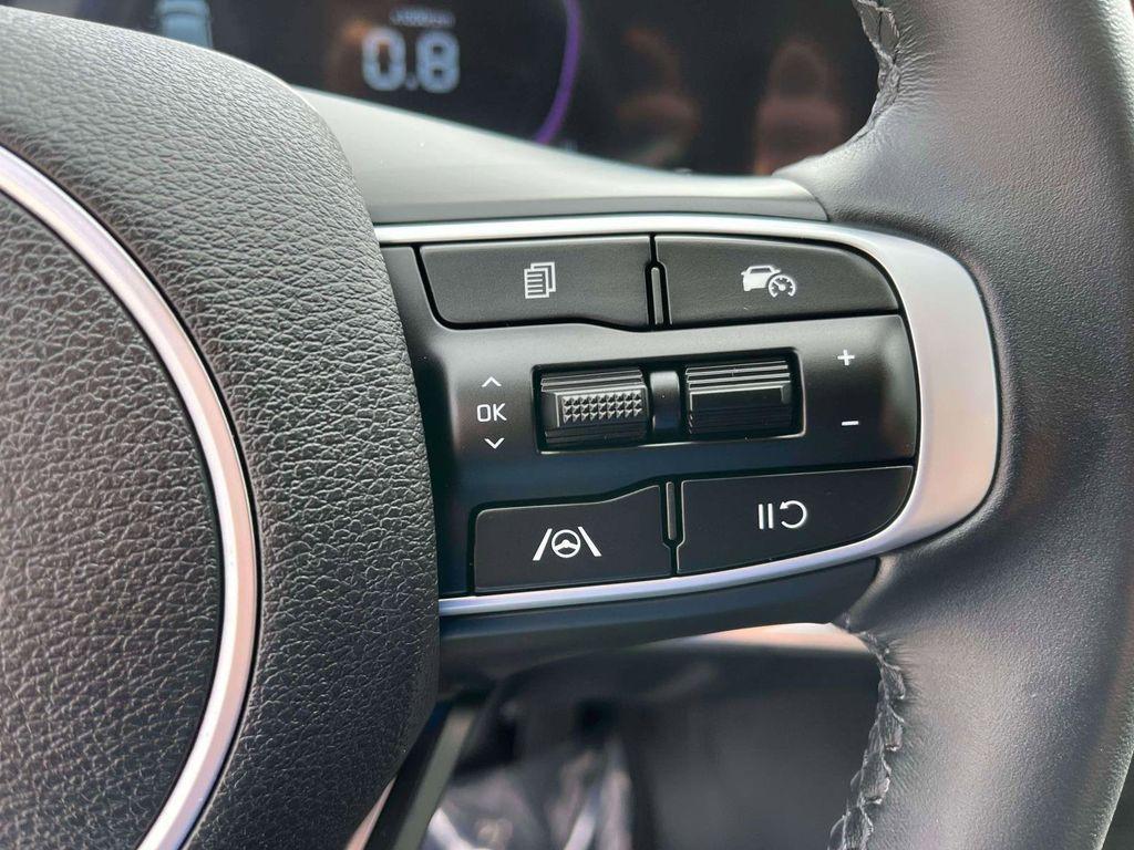 used 2025 Kia Sportage car, priced at $25,989
