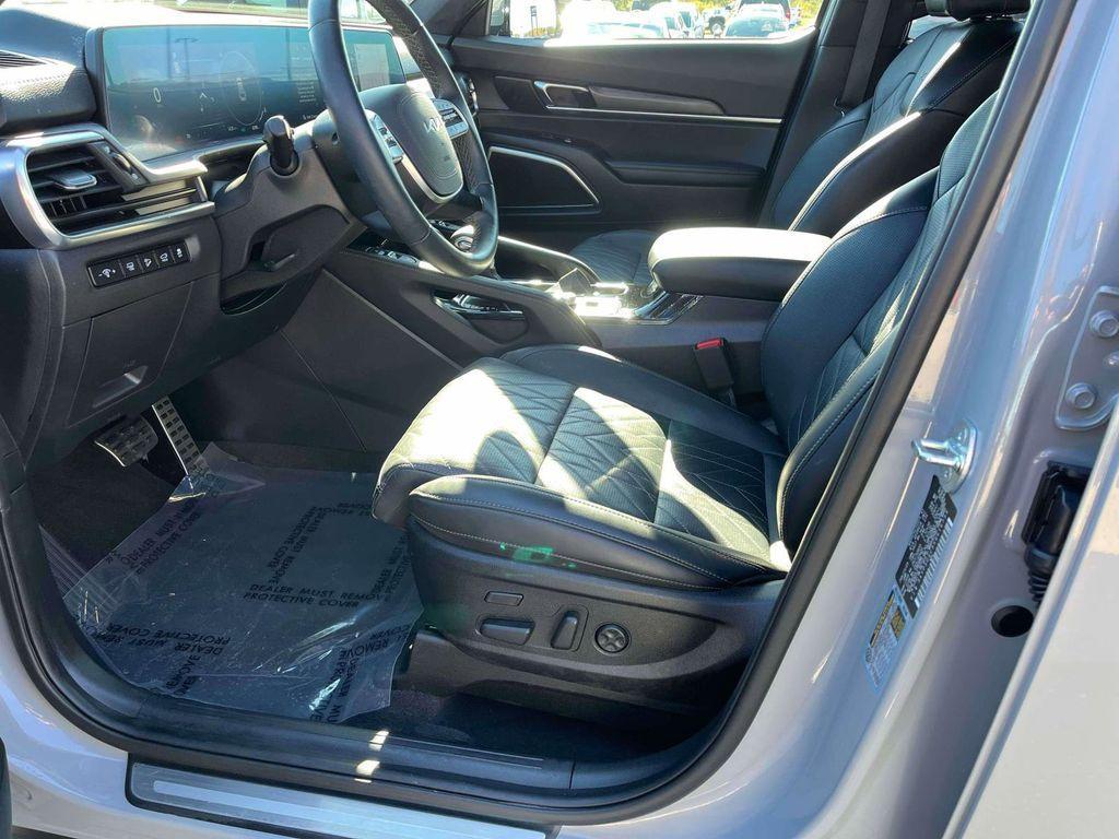 used 2025 Kia Telluride car, priced at $47,888