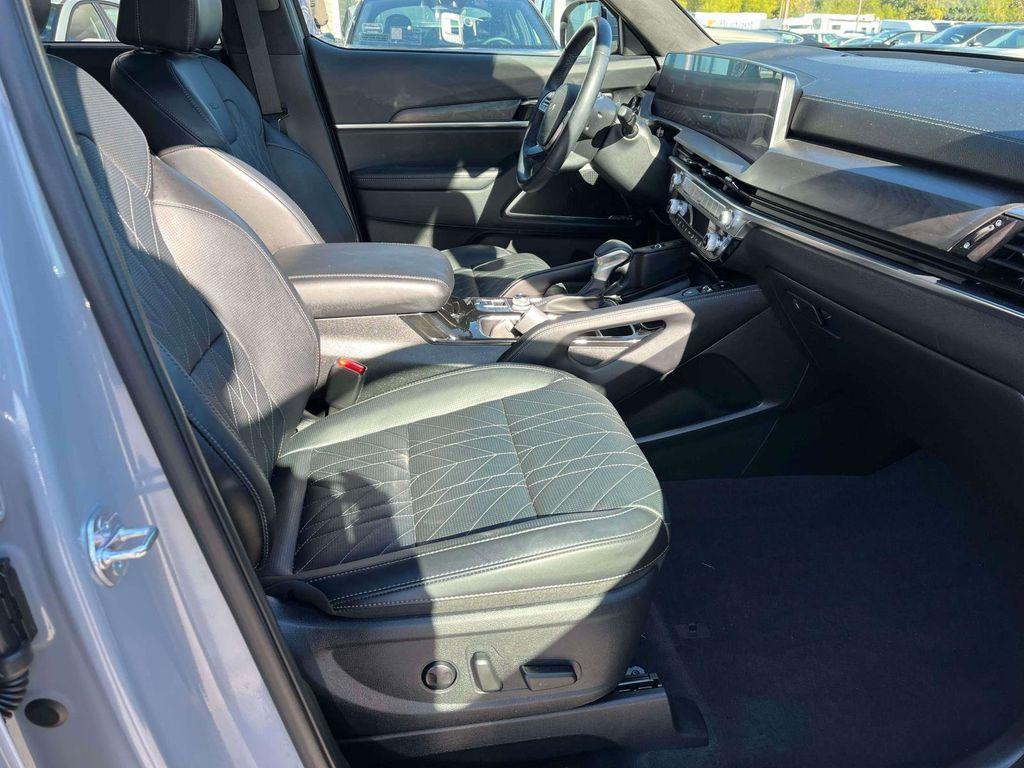 used 2025 Kia Telluride car, priced at $47,888