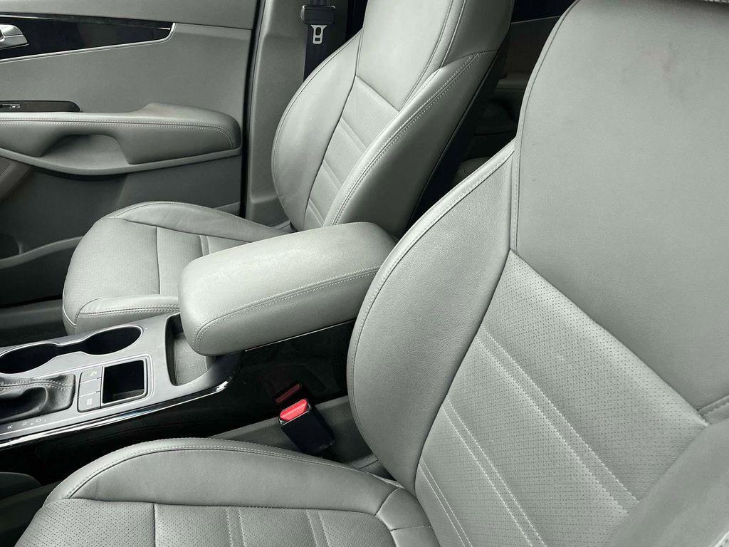 used 2016 Kia Sorento car, priced at $11,889