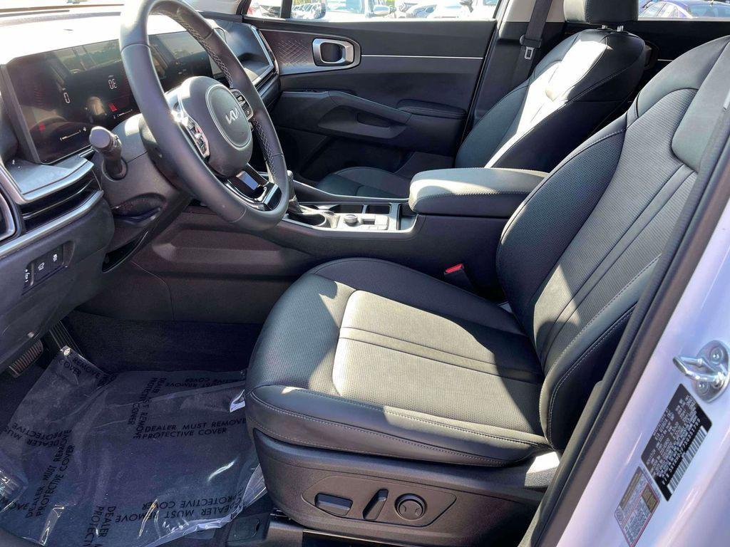 used 2025 Kia Sorento car, priced at $37,988