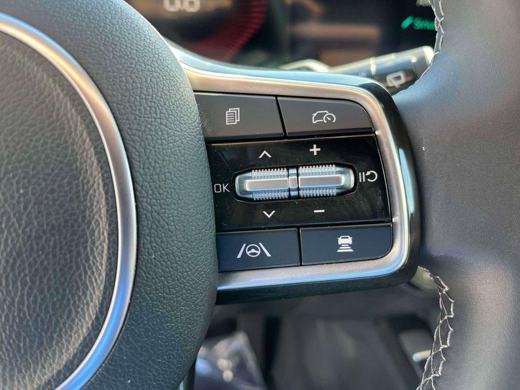 used 2025 Kia Sorento car, priced at $37,988