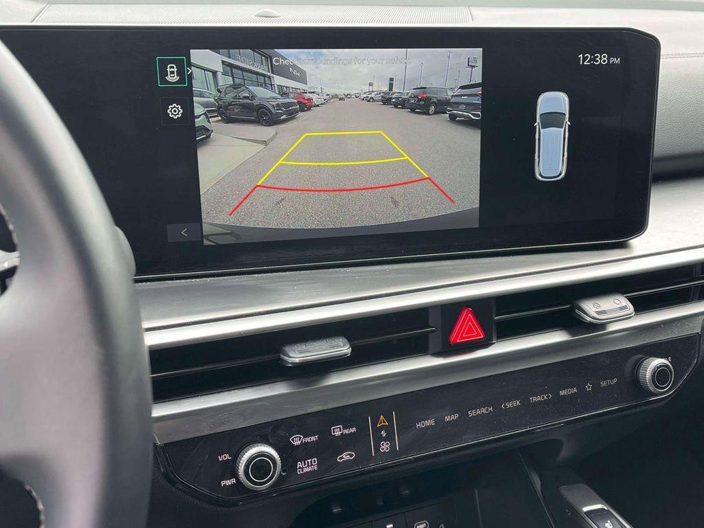 used 2025 Kia Sorento car, priced at $31,489