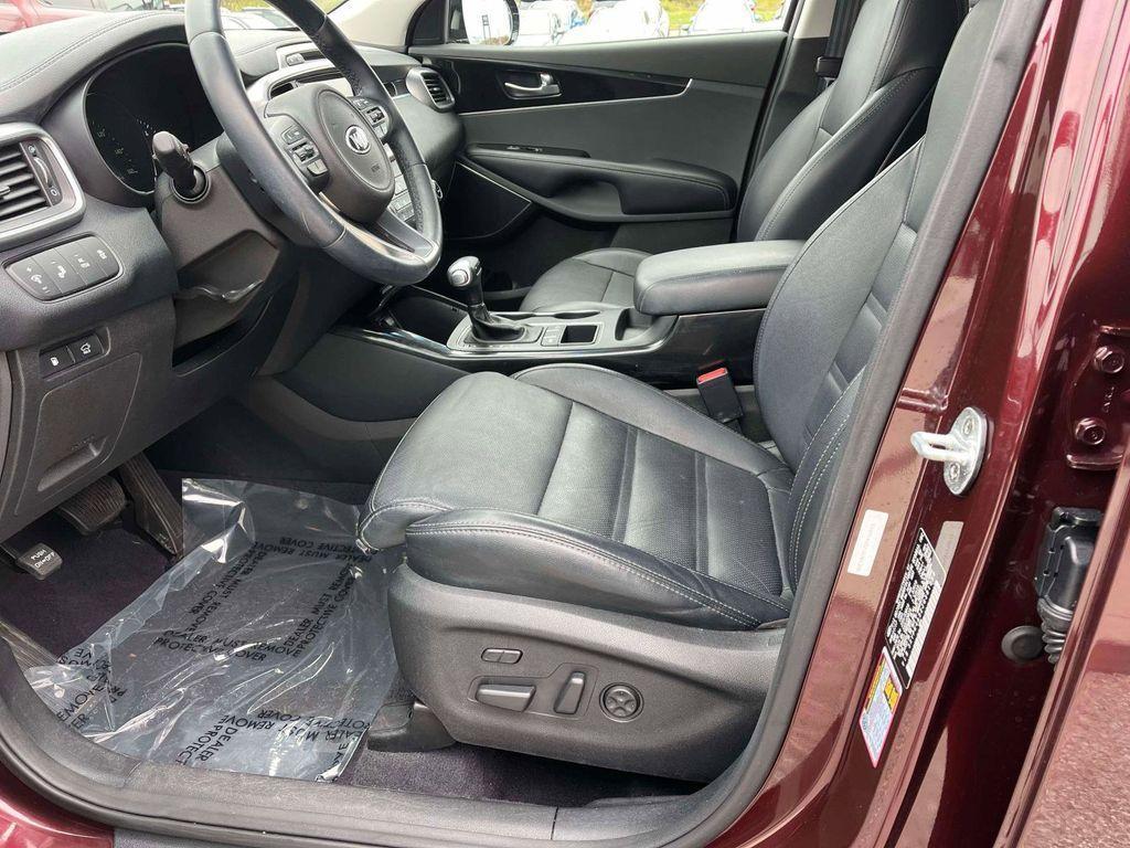 used 2018 Kia Sorento car, priced at $19,889