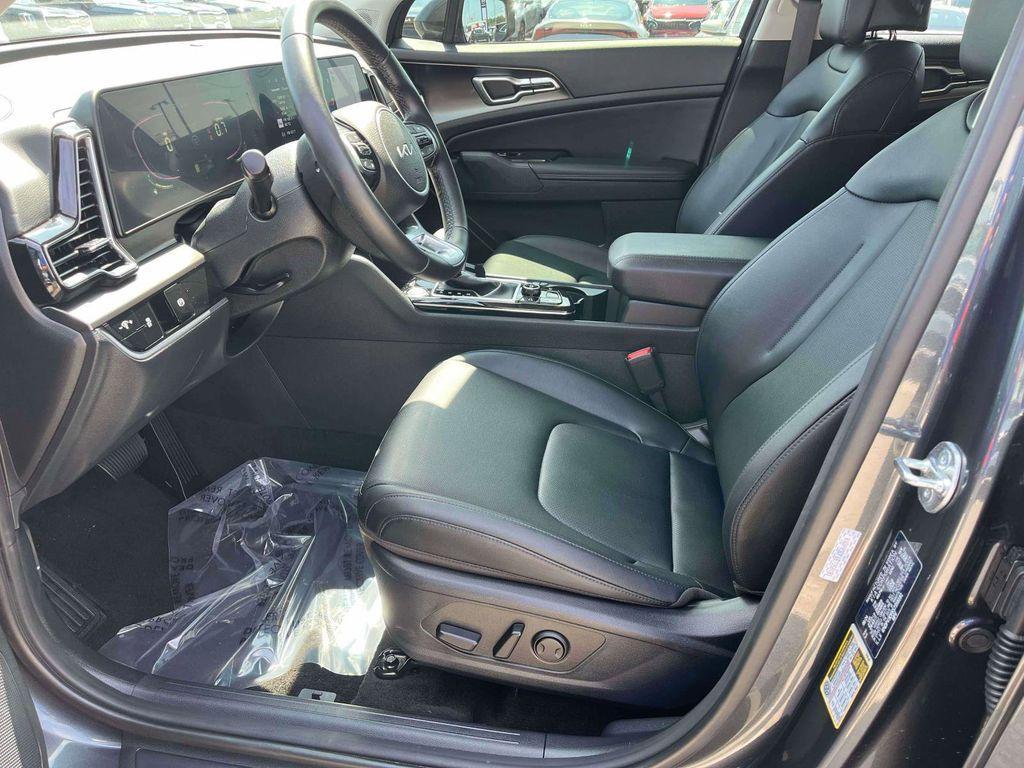 used 2025 Kia Sportage car, priced at $25,989