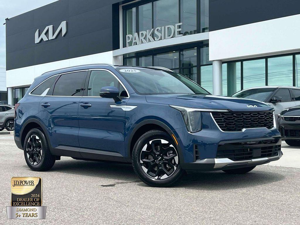used 2025 Kia Sorento car, priced at $31,888
