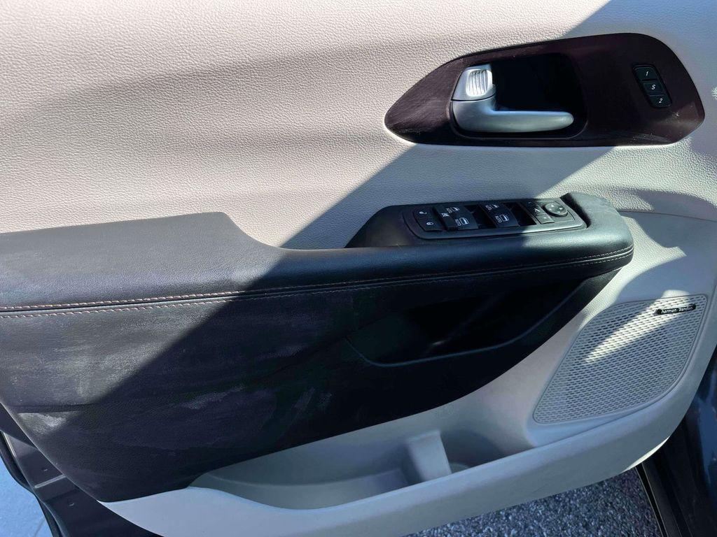 used 2018 Chrysler Pacifica car, priced at $17,888