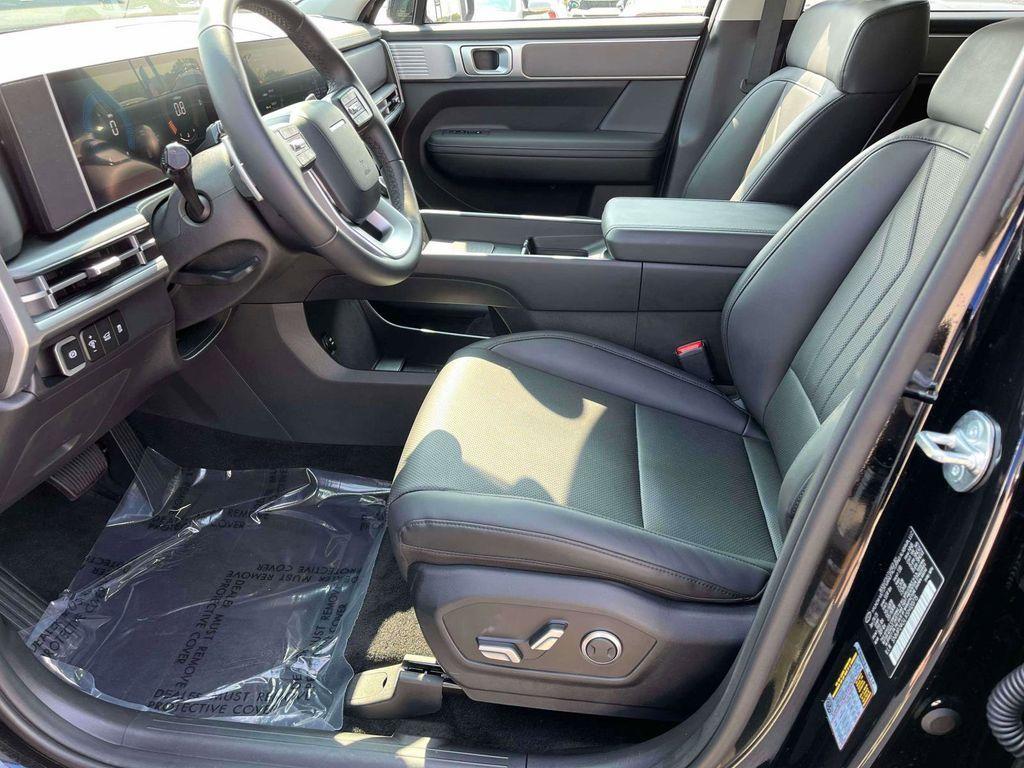 used 2025 Hyundai Santa Fe car, priced at $31,588