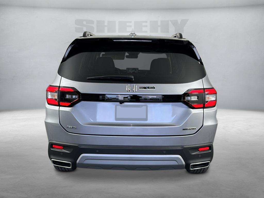 new 2025 Honda Pilot car, priced at $48,694