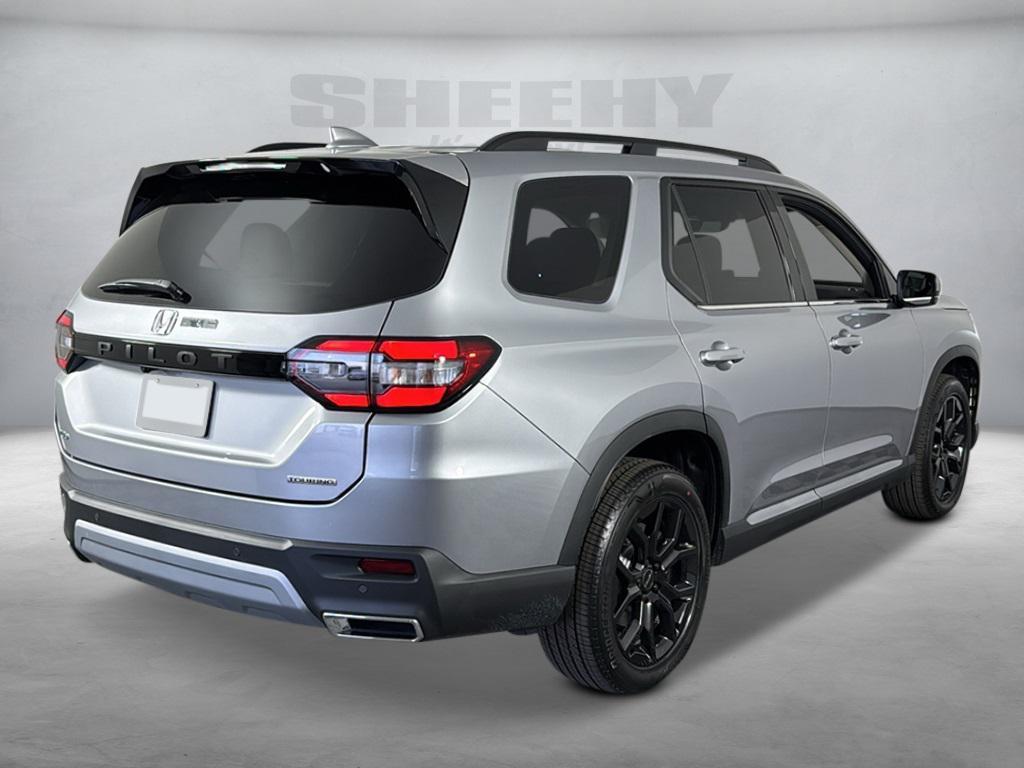 new 2025 Honda Pilot car, priced at $48,694