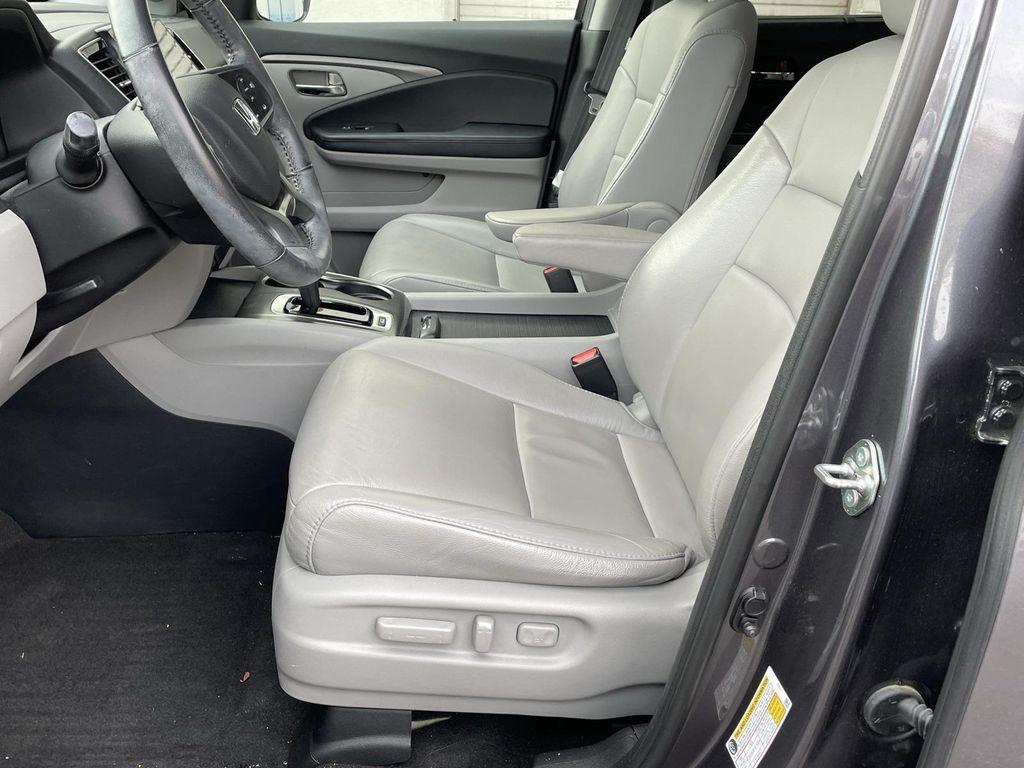 used 2020 Honda Pilot car, priced at $27,669