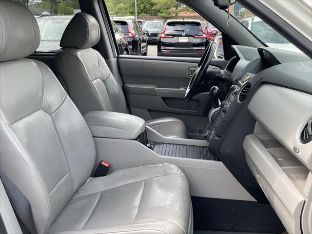 used 2015 Honda Pilot car, priced at $15,250