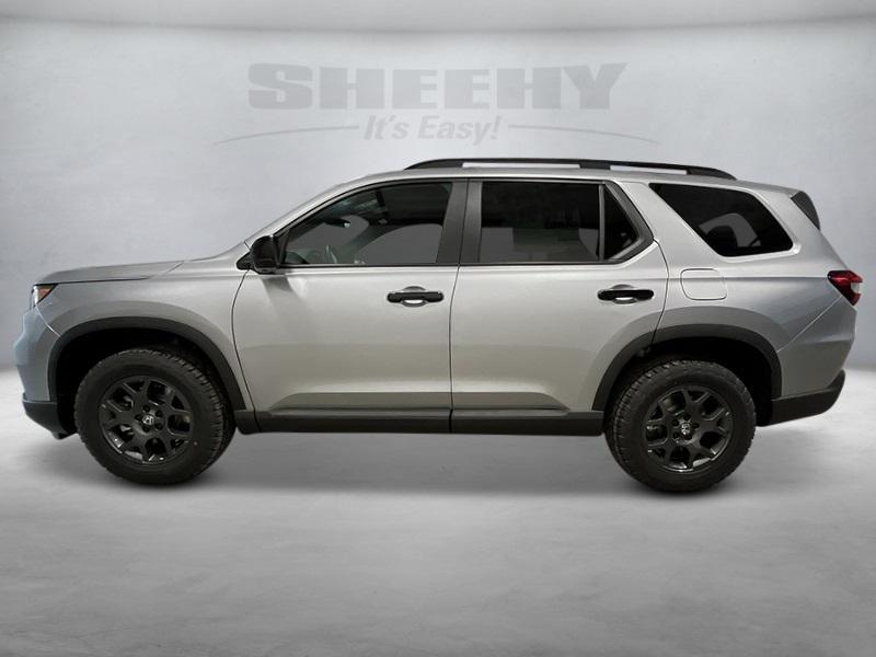 new 2025 Honda Pilot car, priced at $47,832
