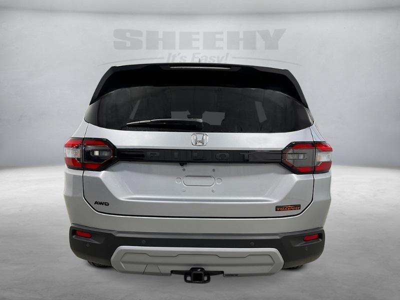 new 2025 Honda Pilot car, priced at $47,832