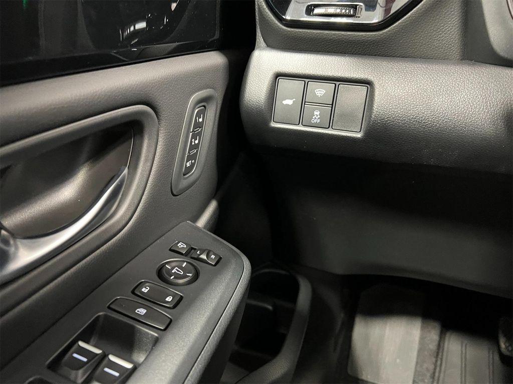 new 2025 Honda Pilot car, priced at $48,619