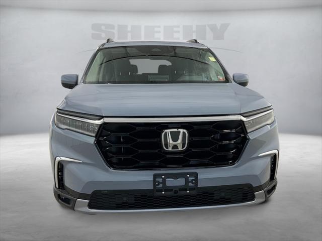 new 2025 Honda Pilot car, priced at $47,658