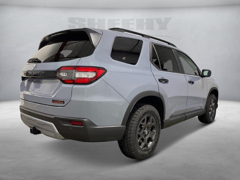 new 2025 Honda Pilot car, priced at $48,259