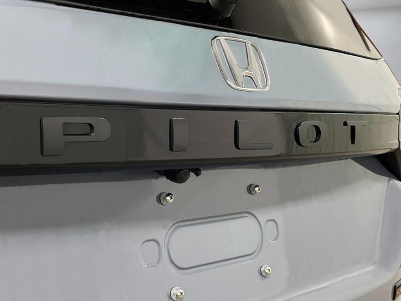 new 2025 Honda Pilot car, priced at $48,259