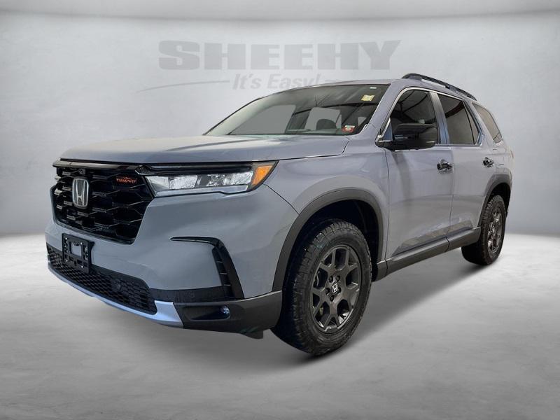 new 2025 Honda Pilot car, priced at $48,259