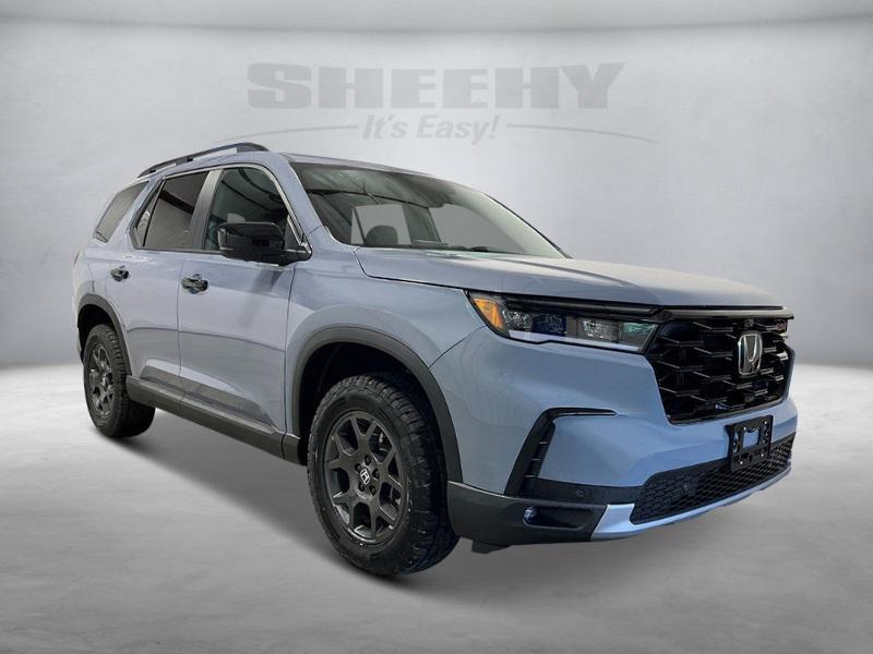 new 2025 Honda Pilot car, priced at $48,259