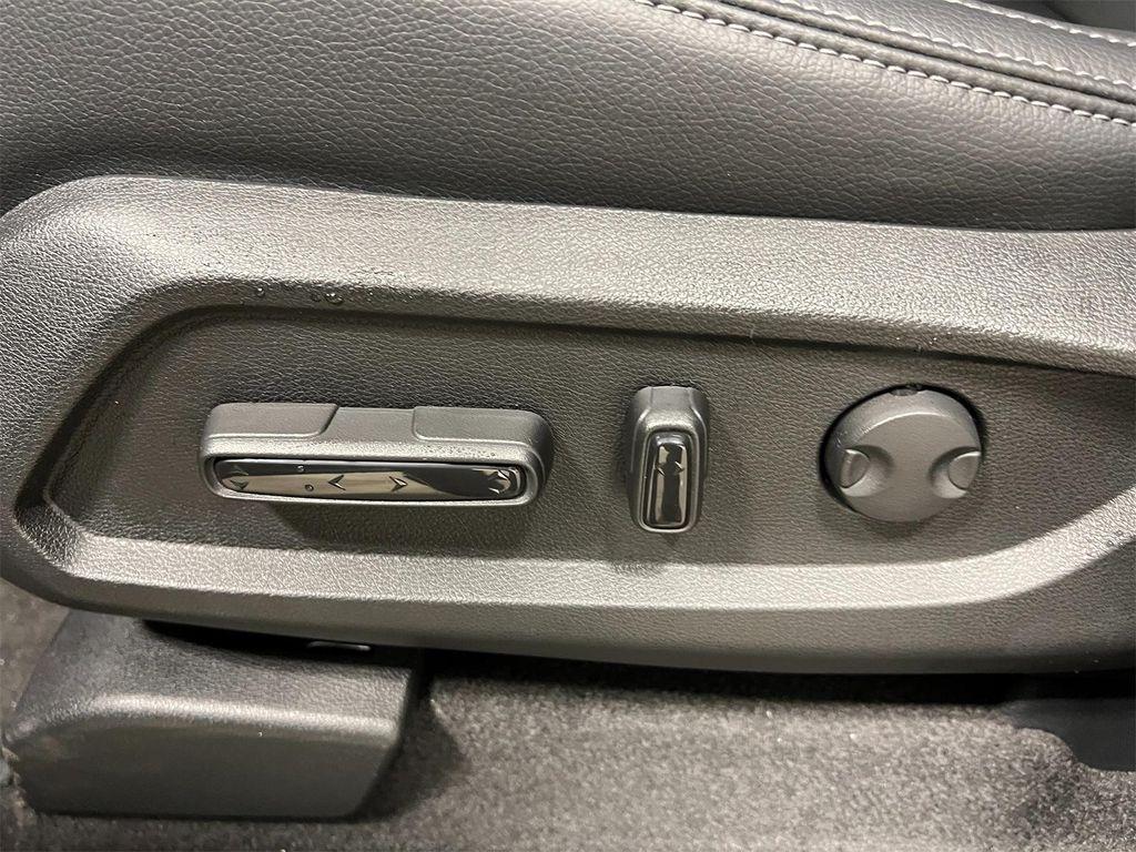 new 2025 Honda Pilot car, priced at $47,823