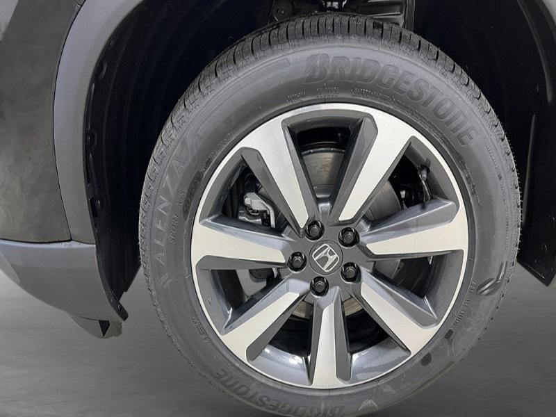 new 2025 Honda Pilot car, priced at $47,823