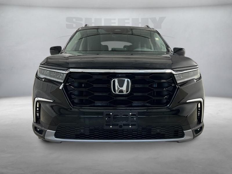 new 2025 Honda Pilot car, priced at $47,823