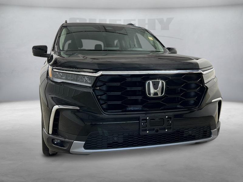 new 2025 Honda Pilot car, priced at $47,276