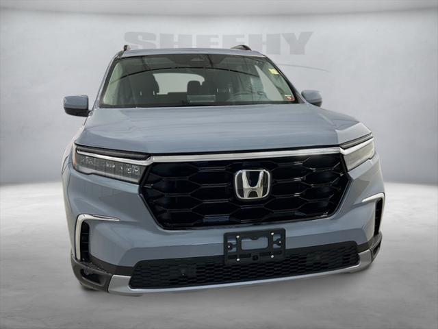 new 2025 Honda Pilot car, priced at $48,568