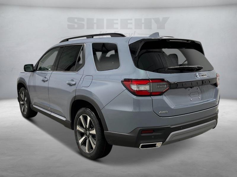 new 2025 Honda Pilot car, priced at $47,703