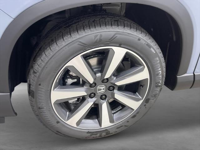new 2025 Honda Pilot car, priced at $50,604