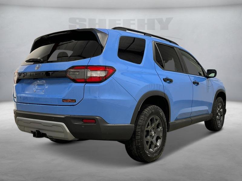 new 2025 Honda Pilot car, priced at $48,259