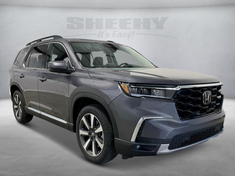 new 2025 Honda Pilot car, priced at $47,276
