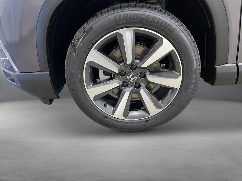 new 2025 Honda Pilot car, priced at $47,276
