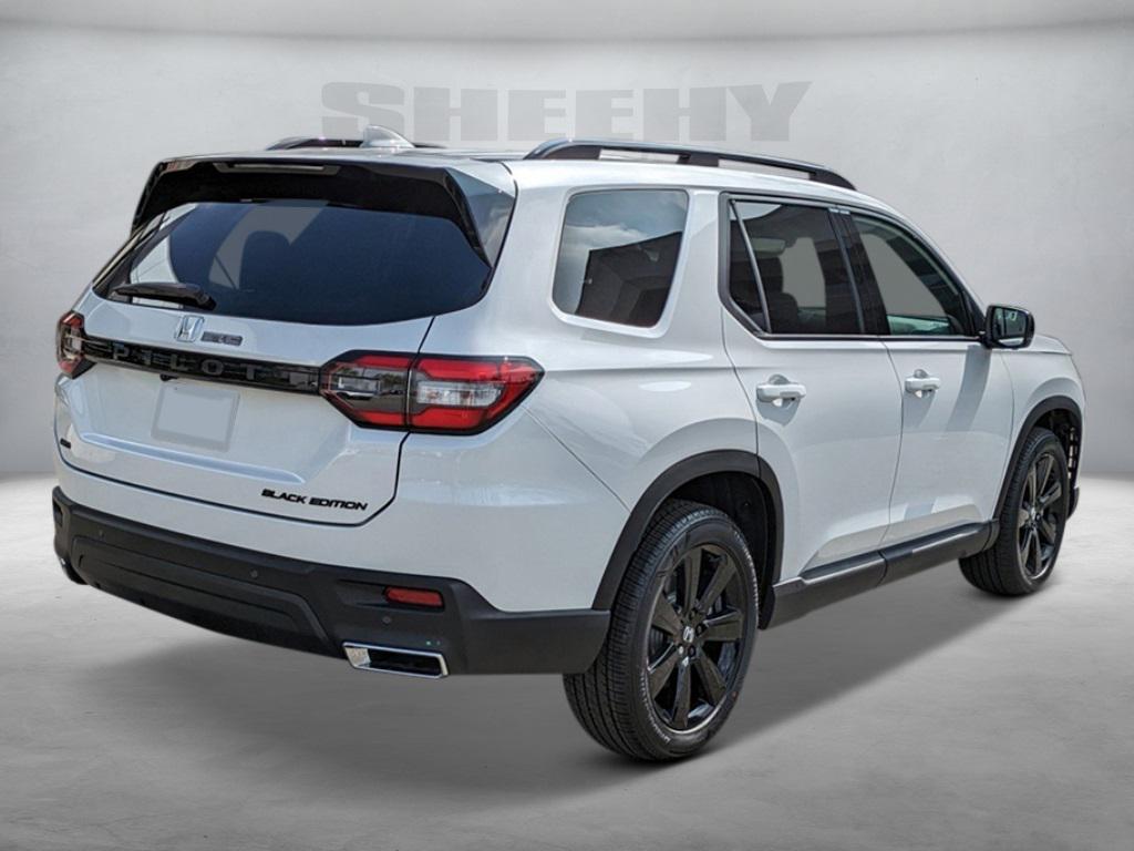 new 2025 Honda Pilot car, priced at $52,027