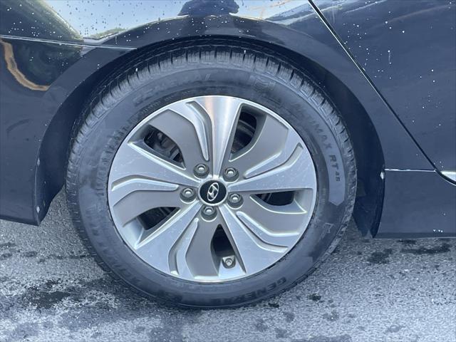 used 2014 Hyundai Sonata Hybrid car, priced at $10,642