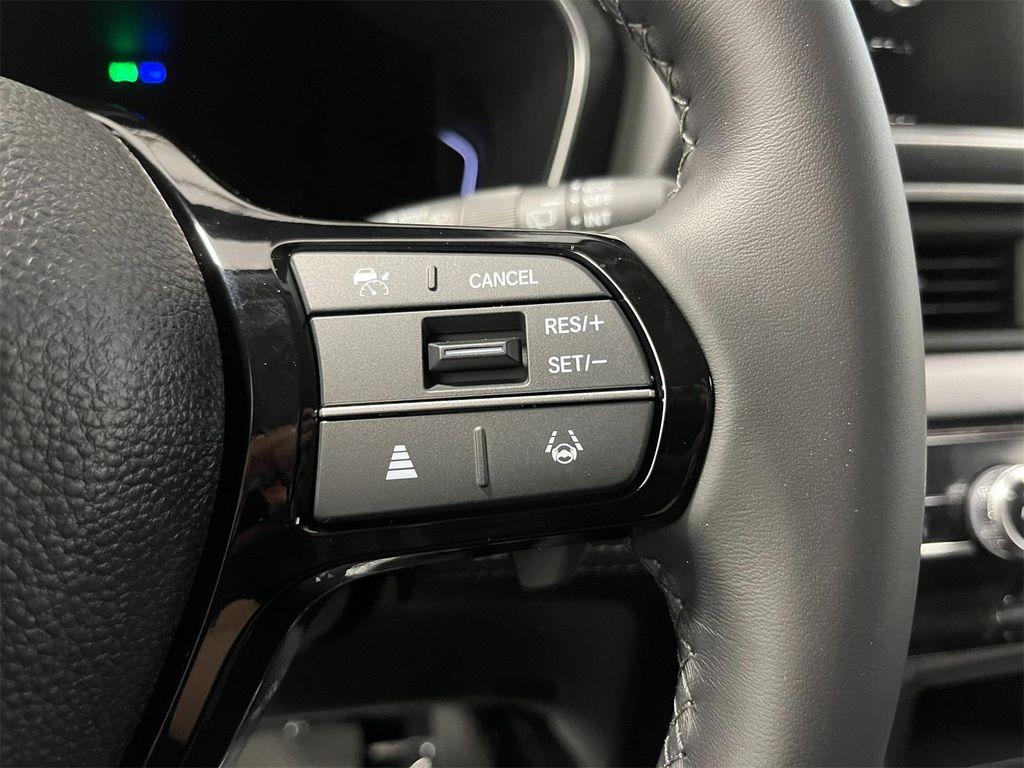 new 2025 Honda Pilot car, priced at $48,739